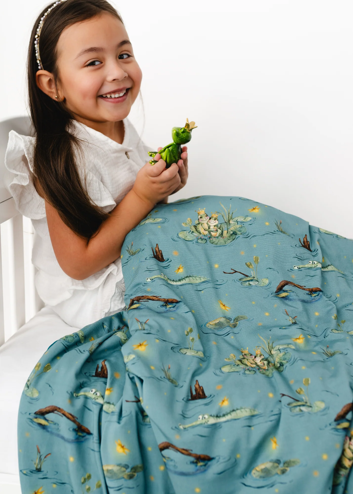 Frog Prince Large Quilted Bamboo Blanket - Image 4