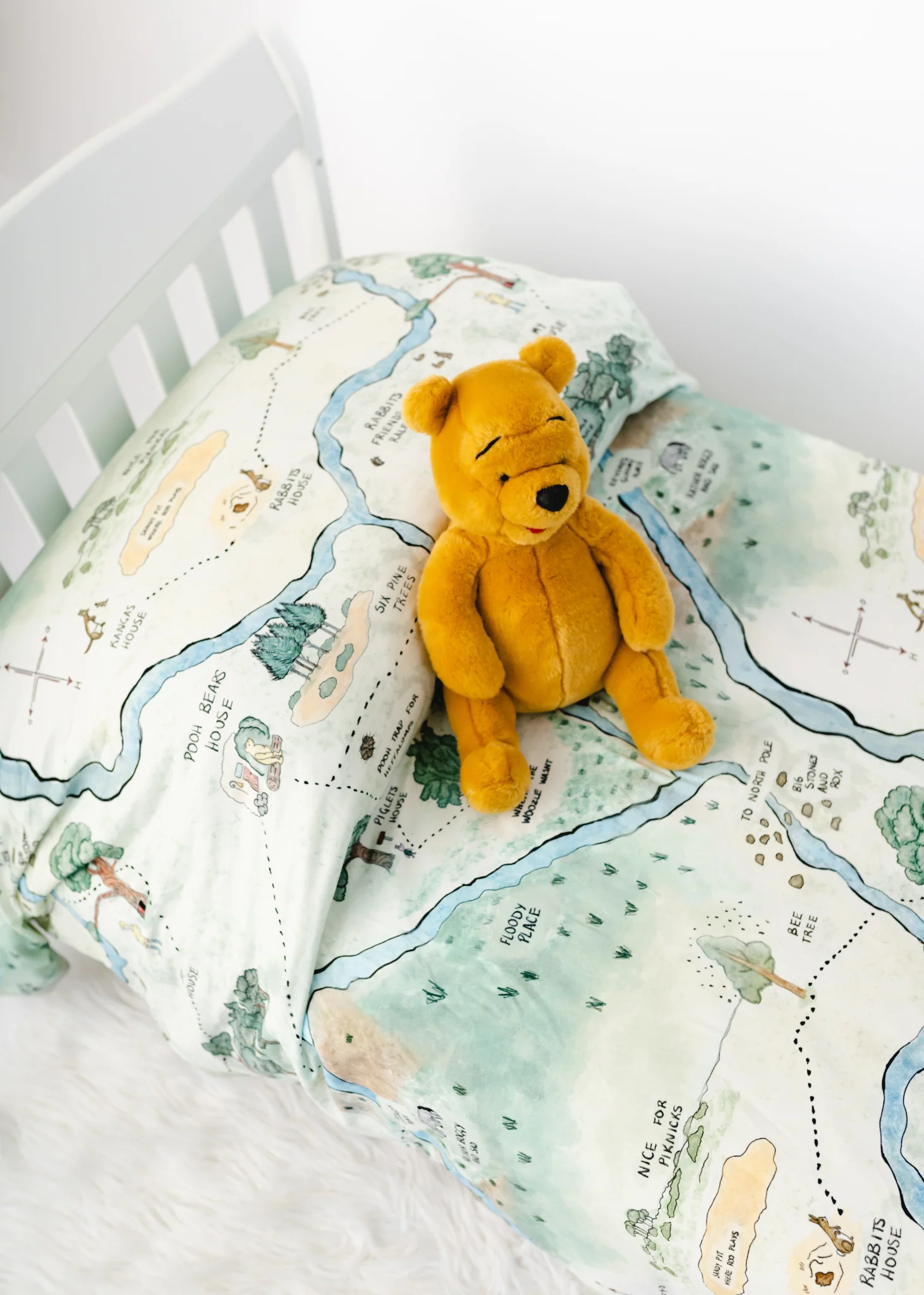 Hundred Acre Woods Large Quilted Bamboo Blanket - Image 5