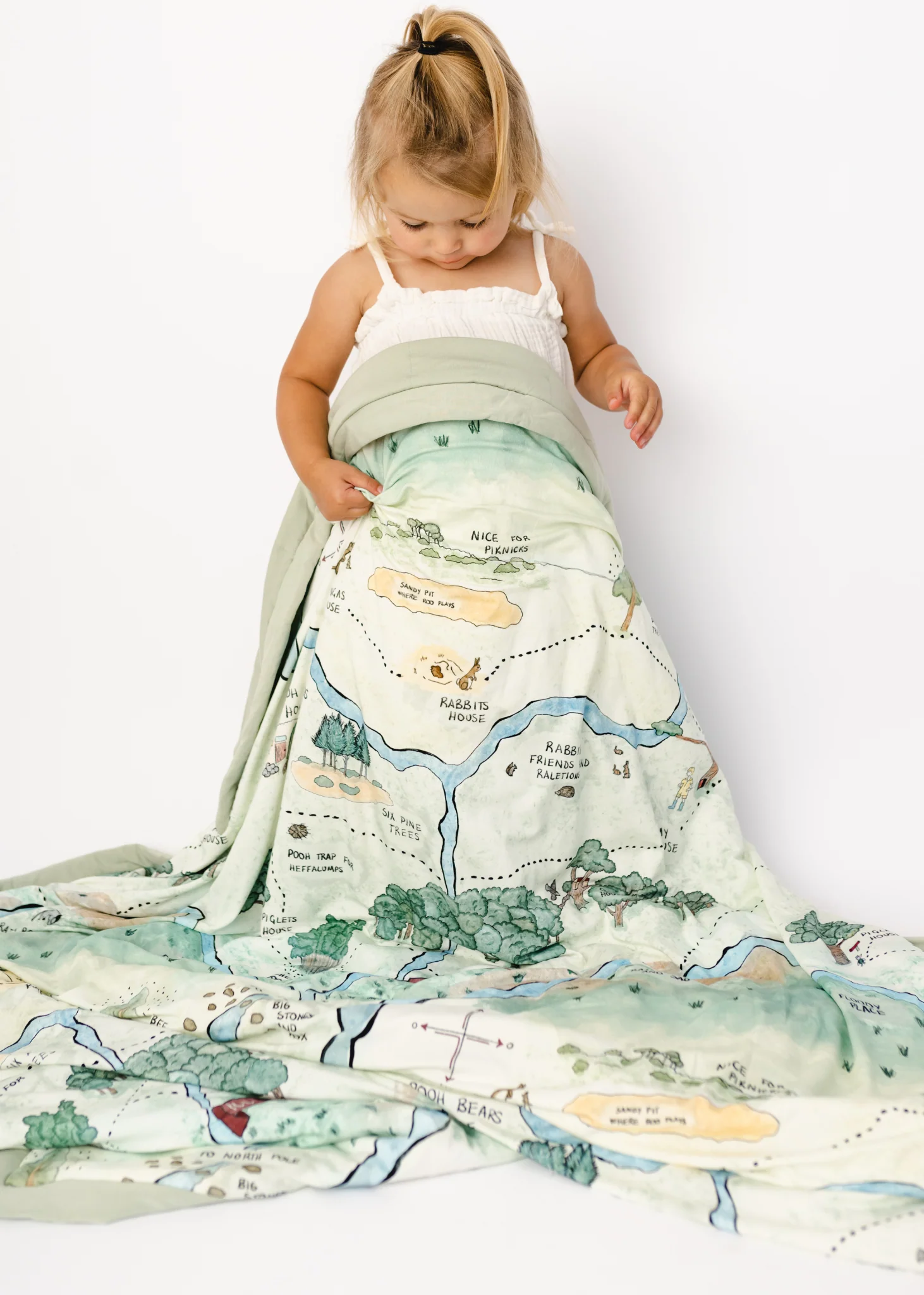 Hundred Acre Woods Large Quilted Bamboo Blanket - Image 6