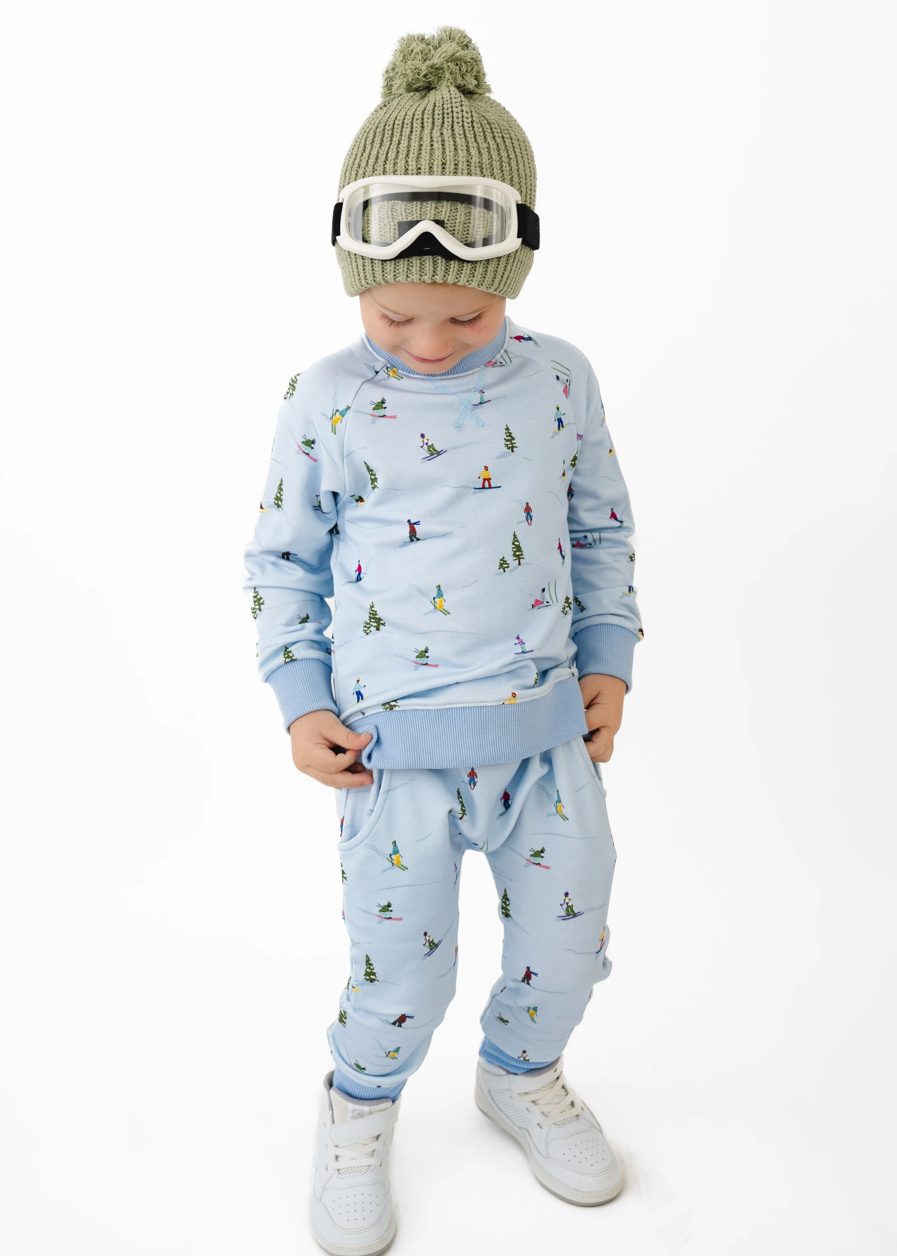 Skiing Kids Jogger Set - Image 3